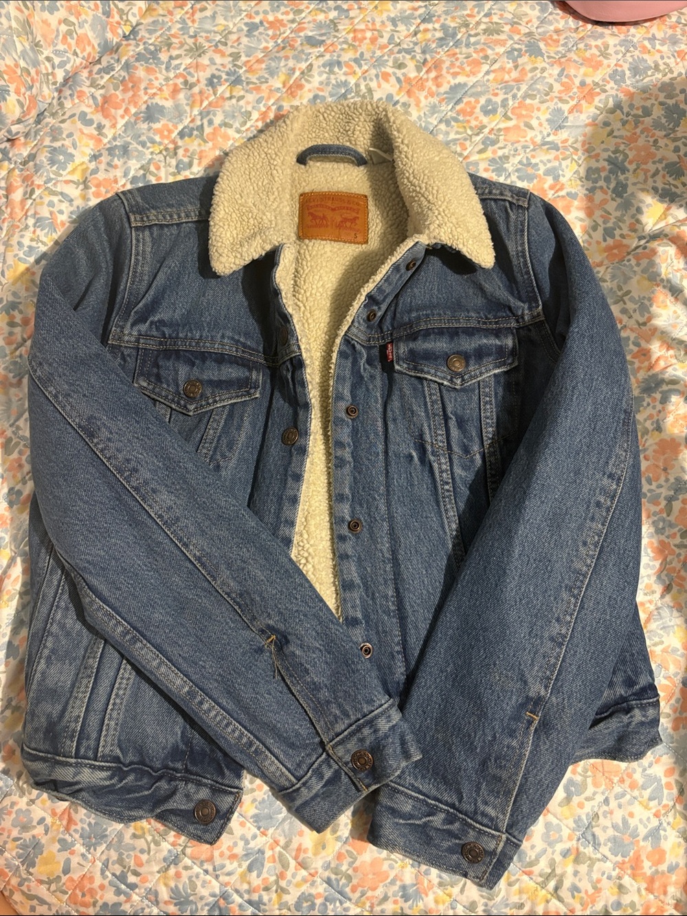 Levi's Blue Denim Jacket with Cream Sherpa Lining